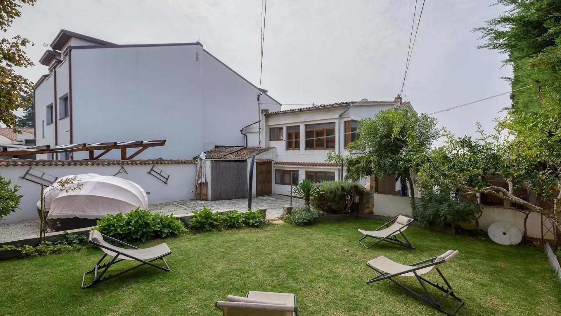 Pretty Apartment With Balcony Porec